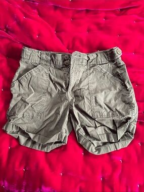 Sanctuary Olive Utility Cargo Shorts-Women’s